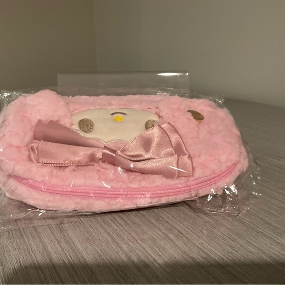 My Melody 3 Piece Plushy Bundle - Picture 3 of 7